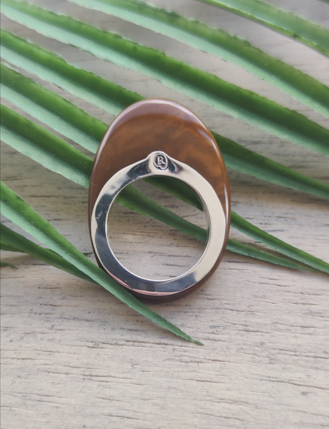 Raíces Brown Ring