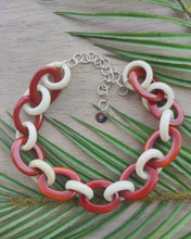 Load image into Gallery viewer, Raíces Terracotta&amp;White Necklace
